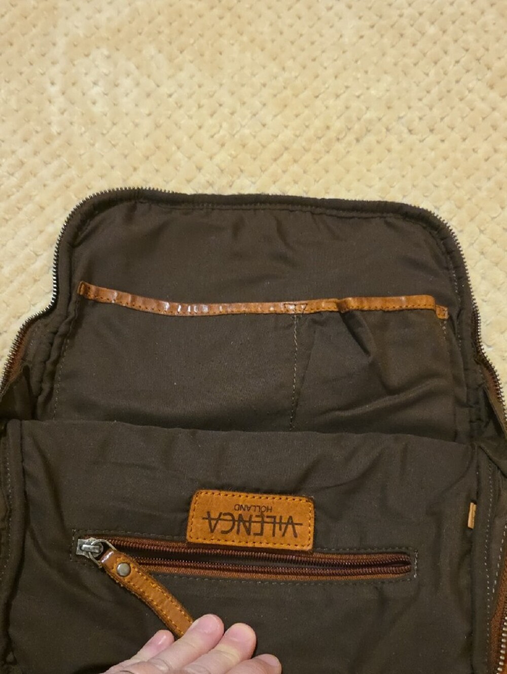 Vilenca Woven Leather Brown Backpack - Picture 4 of 11